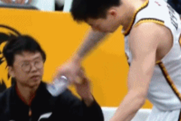  廣廈逆襲！遼寧男籃新賽季首戰(zhàn)失利遭遇慘敗